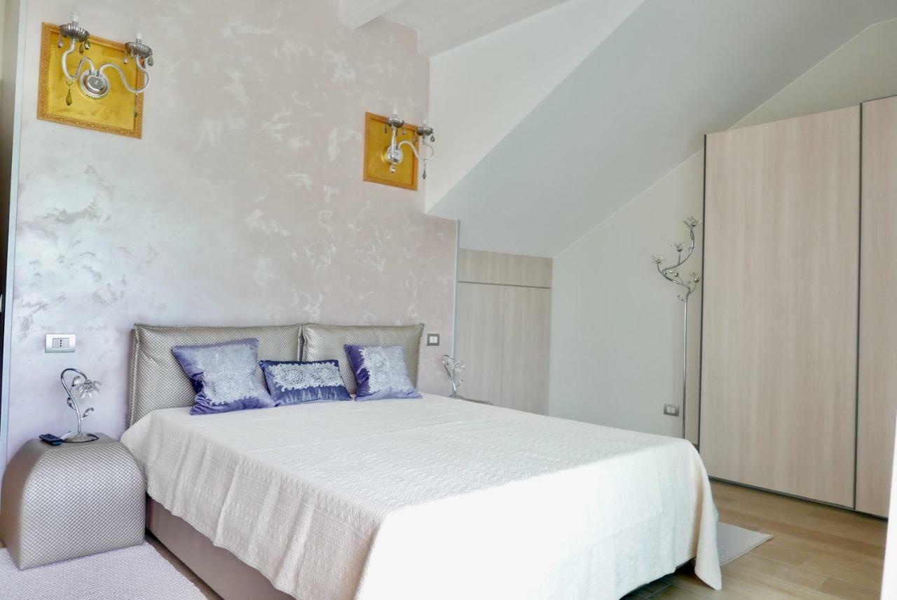 Phoenix Garda Hills Sirmione Esterno foto